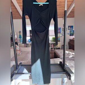 Perfect for holiday parties! Abercrombie & Fitch Black Ruched Long Sleeve Dress